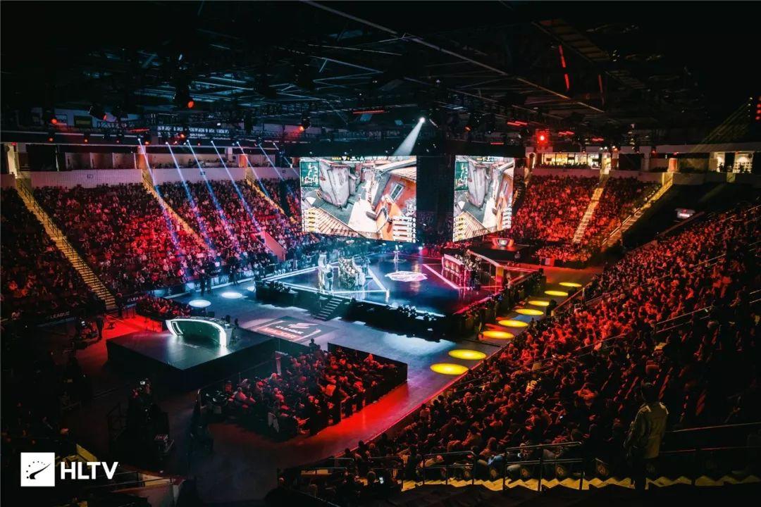 德扑翻前：4-Bet 强力施压的战术价值。（德州扑克翻前：4-Bet 强势施压的战略意义）